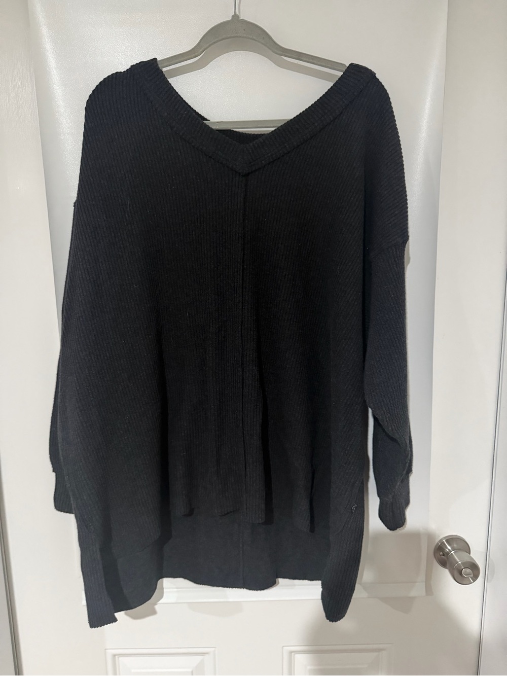Everyday V-Neck Oversized Black Sweater